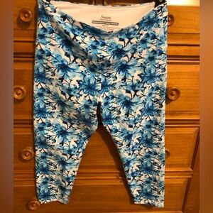 Capri leggings , like new, size M